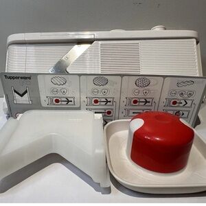 TUPPERWARE Chef Mando-Chef D202 Multi-Slicer Grater Mandolino Küchenenstar White